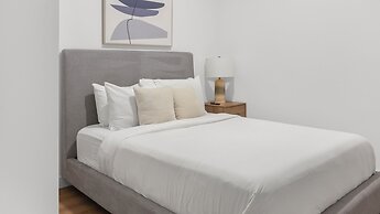 Landing at Bridge District