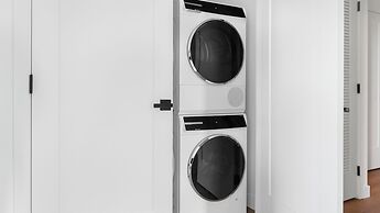 Landing at Bridge District