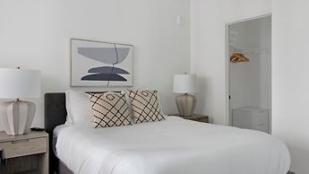 Landing at Bridge District