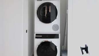 Landing at Bridge District