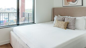 Landing at Bridge District