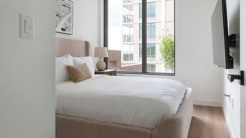 Landing at Bridge District