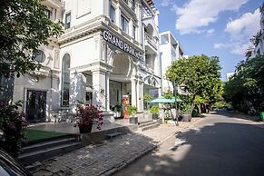 Grand Park Hotel & Apartment Phu My Hung