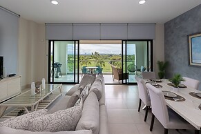 The Seashells Beach Condo by Acomodo