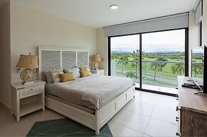 The Seashells Beach Condo by Acomodo