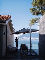 Dali Shijiushan Cliff Seavilla