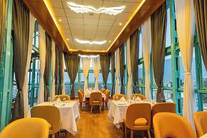 Mhendo Hotel & Studio Suites