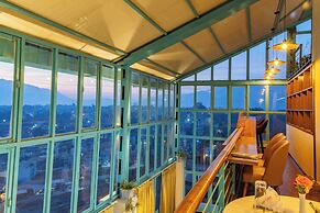 Mhendo Hotel & Studio Suites