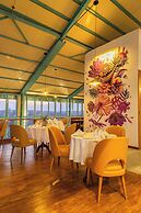 Mhendo Hotel & Studio Suites