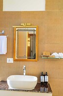 Mhendo Hotel & Studio Suites