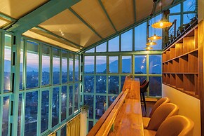 Mhendo Hotel & Studio Suites