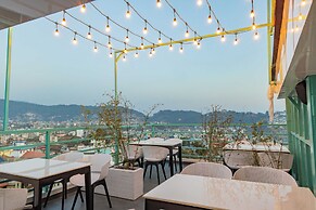 Mhendo Hotel & Studio Suites