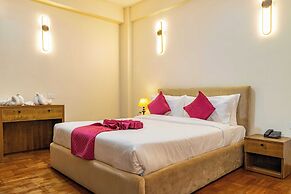 Mhendo Hotel & Studio Suites