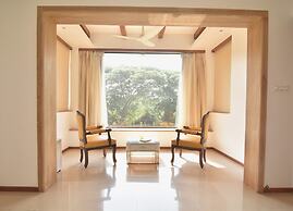 Beach Paradise Miramar Goa