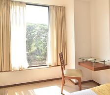 Beach Paradise Miramar Goa