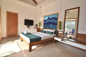 Beach Paradise Miramar Goa