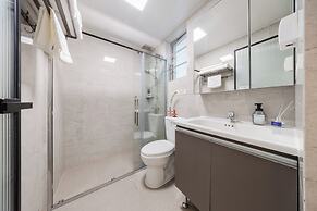 Excellent International Audio-Visual Hotel Apartment