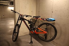 Family Bike Residence