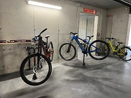 Family Bike Residence