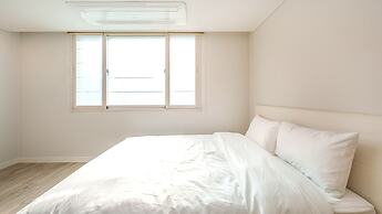 Gyeongju Gampo Laviangrose Pool Villa