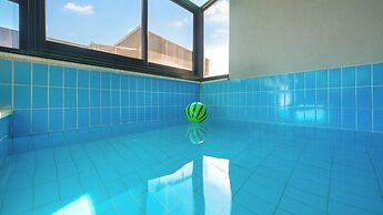 Gyeongju Gampo Laviangrose Pool Villa