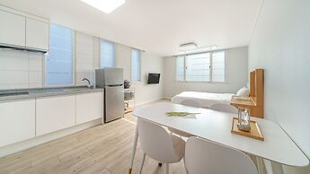 Gyeongju Gampo Laviangrose Pool Villa