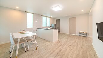 Gyeongju Gampo Laviangrose Pool Villa