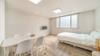 Gyeongju Gampo Laviangrose Pool Villa