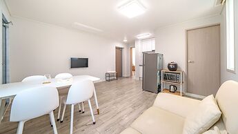 Gyeongju Gampo Laviangrose Pool Villa