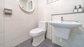 Gyeongju Gampo Laviangrose Pool Villa