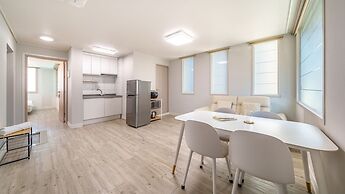 Gyeongju Gampo Laviangrose Pool Villa