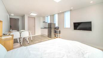 Gyeongju Gampo Laviangrose Pool Villa