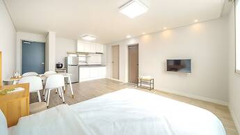 Gyeongju Gampo Laviangrose Pool Villa