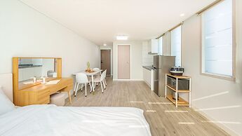 Gyeongju Gampo Laviangrose Pool Villa