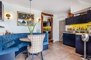 Crazy Fox House - From 600 Per Night