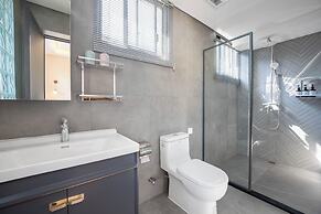 Guilin Mountain & Garden Retreat