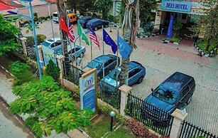 DEES HOTELS APARTMENT & SUITES