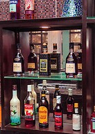 DEES HOTELS APARTMENT & SUITES