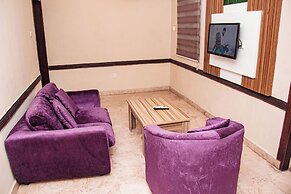 DEES HOTELS APARTMENT & SUITES