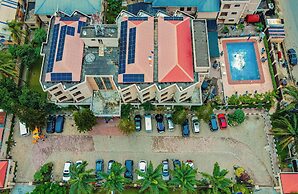 DEES HOTELS APARTMENT & SUITES