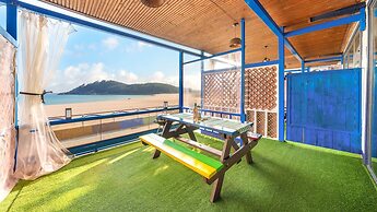 Goseong Cnblue Oceanview Pension