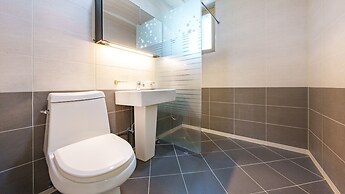 Goseong Cnblue Oceanview Pension