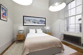 Modern studio in Edinburgh West End