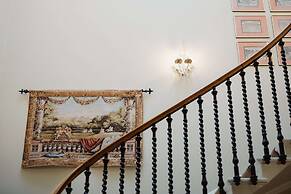 Prestigious Townhouse close to Princes Street