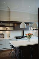 Prestigious Townhouse close to Princes Street