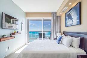 2 BR Ocean Front Pool