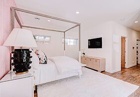 Luxury 5BR House Private Studio 5mins to OU Cha