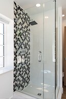 Luxury 5BR House Private Studio 5mins to OU Cha