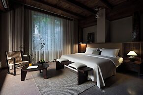 Xishuangbanna Jinghong Hidden in Nature