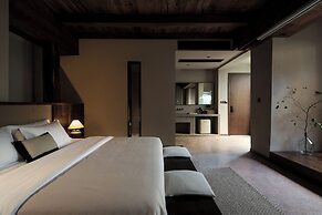 Xishuangbanna Jinghong Hidden in Nature